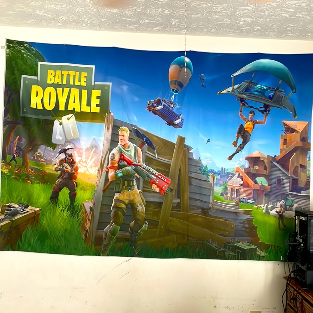 Fort night wall hanging